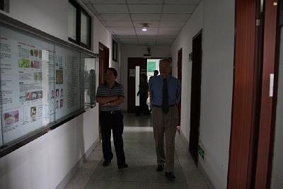 IMG_1346.JPG - Nov 9-17, 2013 第九屆世界華人魚蝦營養學術研討會(9th SWCSNFFS) -中國大陸，廈門(會前至汕頭大學演講與參訪)-1