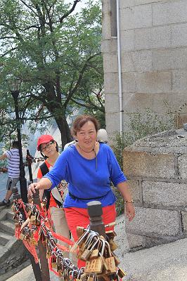 IMG_7994.JPG - Aug 23-30, 2013 廣州海因特公司(海大集團)邀請參訪旅遊-陜西，西安 (西岳華山)-17