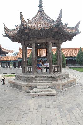 IMG_8210.JPG - Aug 23-30, 2013 廣州海因特公司(海大集團)邀請參訪旅遊-陜西，西安 (西岳廟)-9