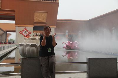 IMG_8250.JPG - Aug 23-30, 2013 廣州海因特公司(海大集團)邀請參訪旅遊-陜西，西安 (法門寺)-11