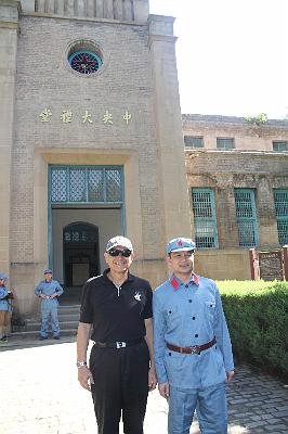 IMG_8881.JPG - Aug 23-30, 2013 廣州海因特公司(海大集團)邀請參訪旅遊-陜西，西安 (楊家嶺)-1