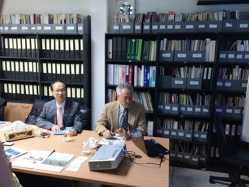 14'04'28 (2).JPG - Apr 27-30, 2014 中國派斯特(Bestar)公司邀請演講參訪(Betagro's factory, Phrapradaeng) (泰國，曼谷) [Trip to Bangkok(Betagro's factory, Phrapradaeng)]-12