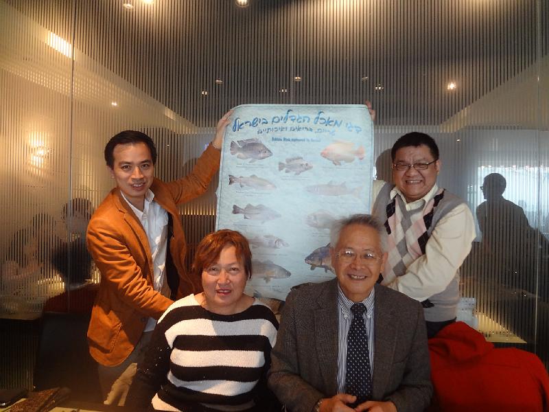 DSC02434.JPG - Jan 04, 2014 老師慶生會(基隆陶板屋)[Birthday Party for Prof. Shi-Yen Shiau (Taoban House)]-5