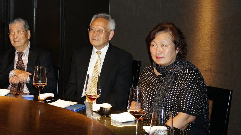 104.4.17--講座教授會議4.JPG - Apr 17, 2015 國立屏東科技大學頒發終身講座教授聘書(講座教授會議)-4