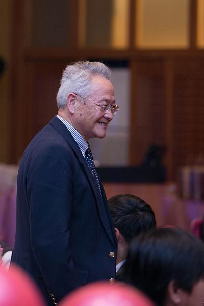 IMG_7240.jpg - Jan 07, 2016 達邦蛋白公司為老師慶生(台南)-1