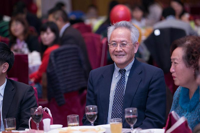 IMG_7241.jpg - Jan 07, 2016 達邦蛋白公司為老師慶生(台南)-2