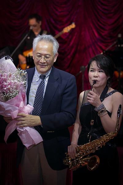 IMG_7429.jpg - Jan 07, 2016 達邦蛋白公司為老師慶生(台南)-11