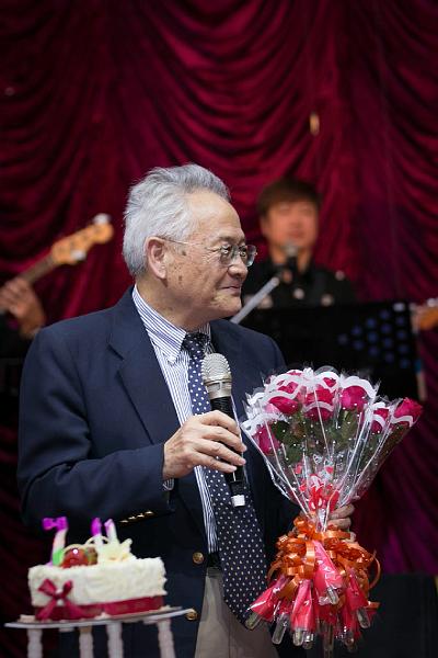 IMG_7479.jpg - Jan 07, 2016 達邦蛋白公司為老師慶生(台南)-24