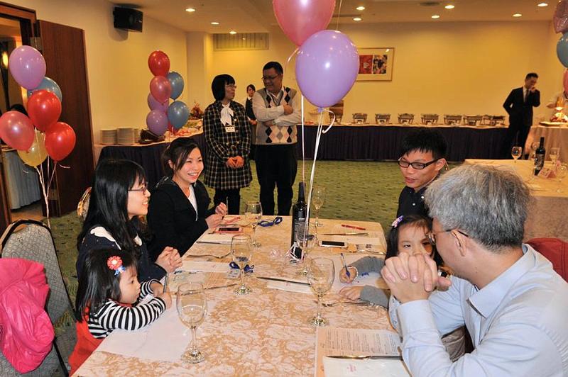 101.jpg - Jan 09, 2016 老師榮退暨70大壽生日 (台中)-85