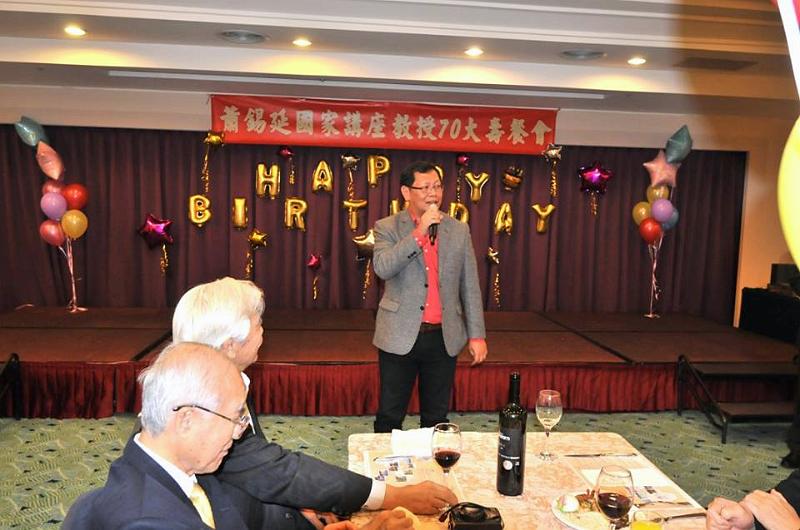 124.jpg - Jan 09, 2016 老師榮退暨70大壽生日 (台中)-102