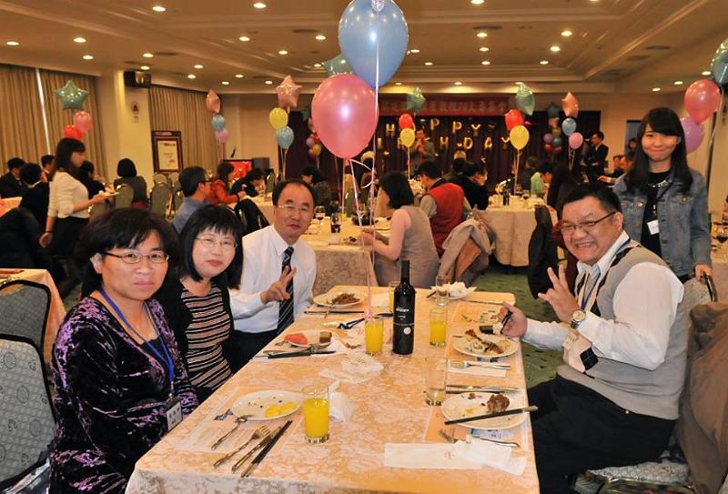 136.jpg - Jan 09, 2016 老師榮退暨70大壽生日 (台中)-111
