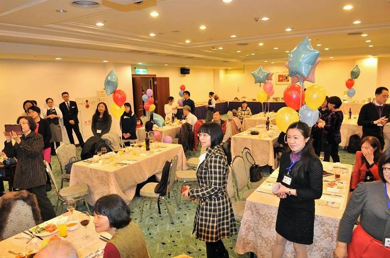 171.jpg - Jan 09, 2016 老師榮退暨70大壽生日 (台中)-141