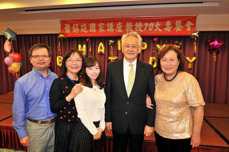 201.jpg - Jan 09, 2016 老師榮退暨70大壽生日 (台中)-166