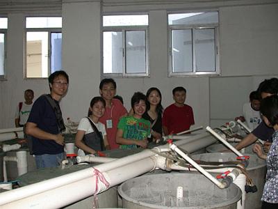 2001 (28).jpg - Sep 16~24, 2001--Institute of Hydroobiology, The Chinese Academy of Sciences (Wuhan, PRC)