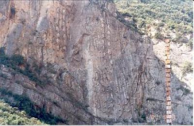 2001 (12).jpg - Sep-16~24-2001-世華會後長江三峽遊之十-