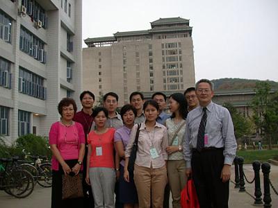2001 (35).jpg - Sep-16~24-2001-世華會之六