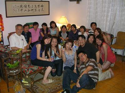2005 (23).jpg - Jun 28, 2005--迎新送舊之二(老師家)
