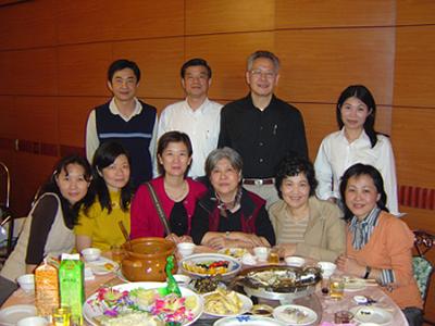2006 (104).jpg - Feb 14, 2006-- 靜宜食營系聚餐