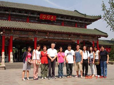 2006 (74).jpg - Sep 5~12, 2006--第六屆世華會會後旅遊之十五(山東濟南-大明湖)