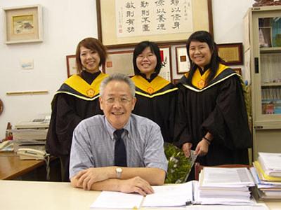 2007 (19).jpg - Jun 16, 2007--畢業典禮之三