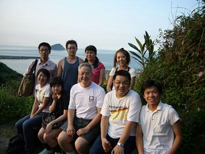 2007 (25).jpg - Jun 22, 2007--迎新送舊之一(學校後山)