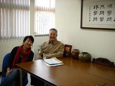 2007 (6).jpg - Jan 10, 2007-- 老師慶生會之六(靜宜研究室)