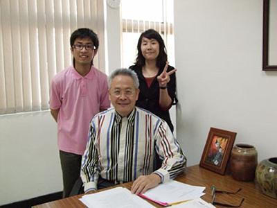 2008 (2).jpg - Jan 10, 2008-- 老師慶生會之二(靜宜研究室)
