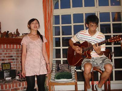 11.JPG - July 15 2010 迎新送舊(老師家)